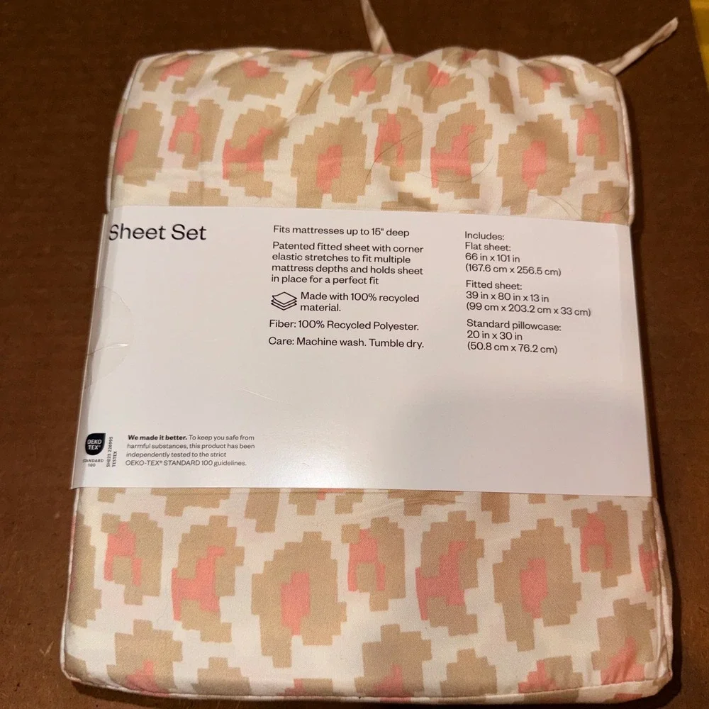 Room Essentials Sheet Set Twin XL New Pink Leopard Pixel Microfiber 3pc Bedding